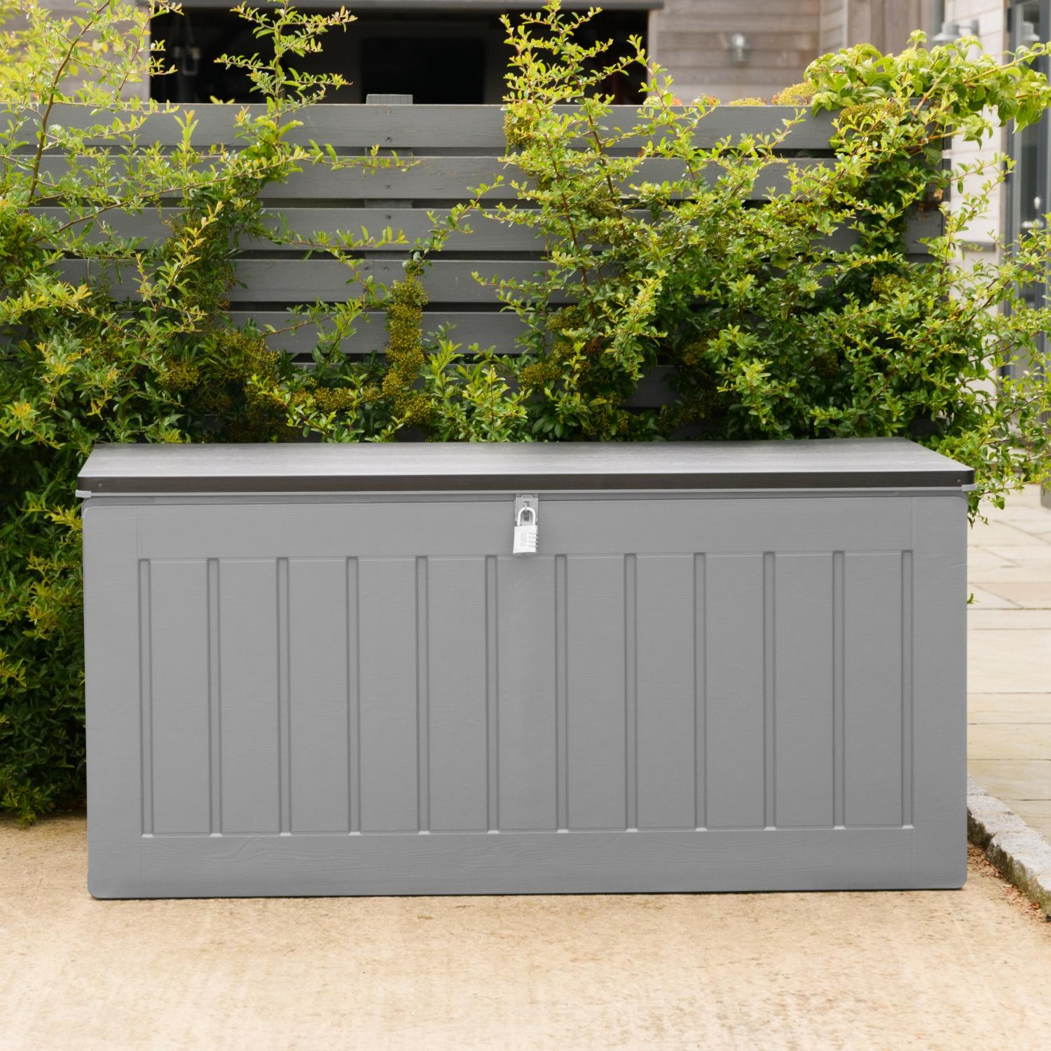 Olsen & Smith 830L MASSIVE Kapazität im Freien Garten Storage Box Kunststoff Schuppen - wetterfest & Sit On mit Holz-Effekt-Truhe